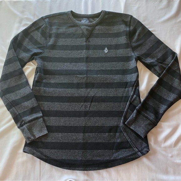 🖤2FOR$30 Striped Long Sleeve Shirt - Picture 2 of 11